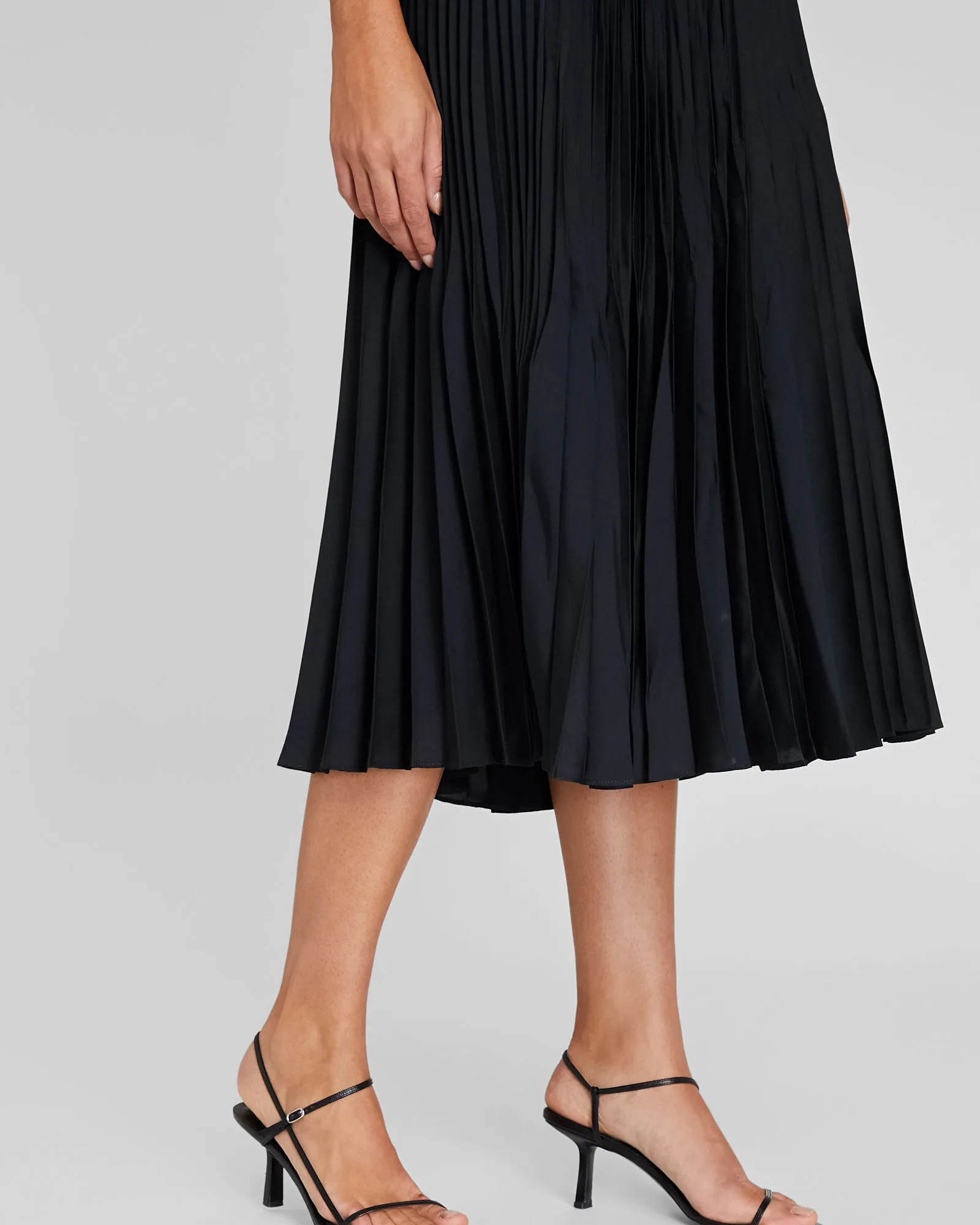 Angle Pleated Skirt